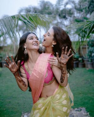 Mukti Mohan Instagram - It’s been a week already 🥹🦋🤲🏻

@themadeinheaven

#KunalKoMiliMukti