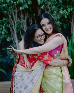 Mukti Mohan Instagram - It’s been a week already 🥹🦋🤲🏻

@themadeinheaven

#KunalKoMiliMukti