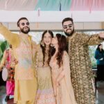 Mukti Mohan Instagram - Magic ✨. Masti 💃. Mehendi 🌸 #kunalkomilimukti @whokunalthakur @muktimohan @neetimohan18 @mohanshakti @nit_thakur Photos : @themadeinheaven