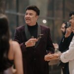 Mukti Mohan Instagram – Really feeling overwhelmed with love and blessings coming our way🥹 @kapilsharma @ginnichatrath @arrahman @sunidhichauhan5 @ayushmannk @tahirakashyap @aakritiahuja @aparshakti_khurana @anumalikmusic @salmanyusuffkhan @bharti.laughterqueen @punitjpathakofficial @neetimohan18 @nihaarpandya @mohanshakti @kmohan12 

Zindagi mein kuch acha kiya hoga ki sabka itna pyaar aur aashirwaad mil raha hai 🙏🏼 

With warm heart and folded hands Kunal and I, thank you for showering us with love ♥️🙏🏼 😭 I’m typing all this with fuzzy eyes and muzzy heart kyunki I’m nothing without you all Neeti Di, Nihaarji, Putchie Didi Bhai log, Shakti Di, Kriti Di, Nitin, Tithi, Anna, Dhillon, Vaani, Dvd and Lochi !!! 

Dher saara Pyaar from me, Kunal, Sharmas, Pandyas and now Thakurs 🙏🏼🥰

Eternally grateful, thank you for your blessings 🙏🏼

Captured by @themadeinheaven 
Styled by @shreyandurjastyle @shrey_vaishnav_ @urja__amin 

Host : @djhimanisingh 

Mukti :
Saree @jigarmaliofficial 
Jewellery @kishandasjewellery 
Hair @aaliyahussainhairmakeupcreator 
Make up @ritickasjalan 

Kunal : 
Outfit @siddhesh_chauhan 
Shoes @lussolifestyleofficial 
HMU @nayanhair

#KunalKoMiliMukti