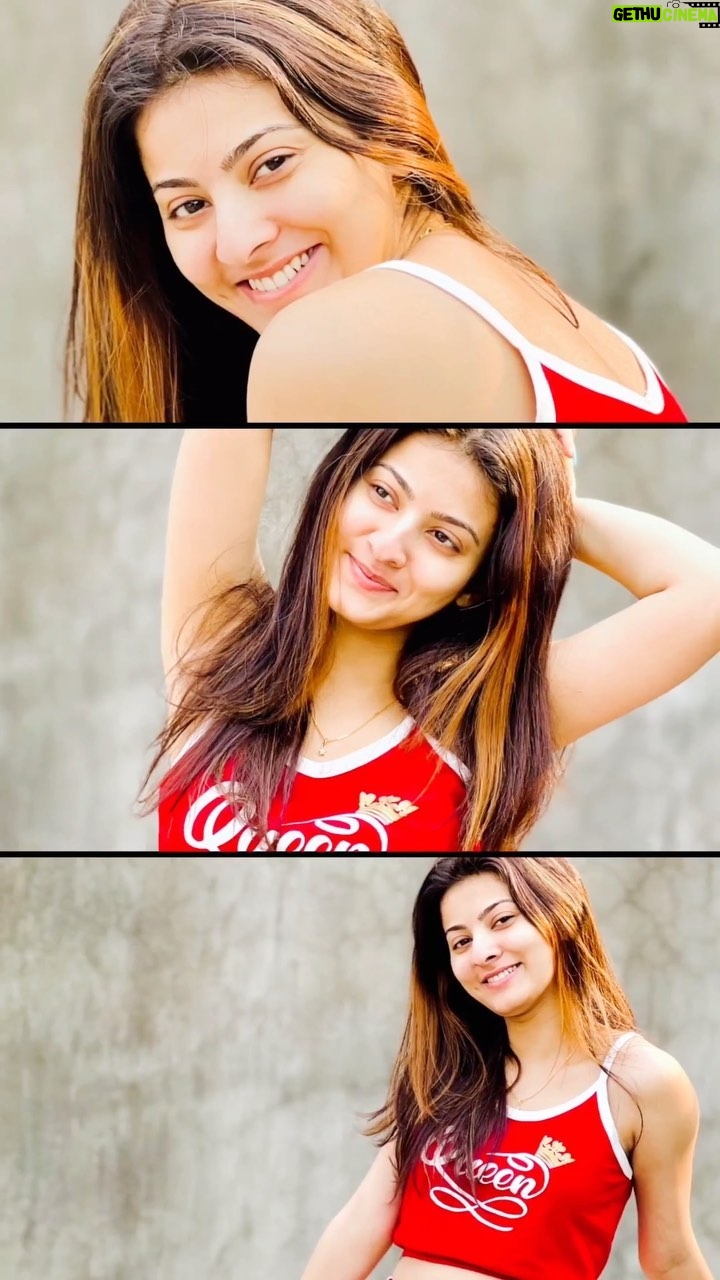 Nabanita Malakar Instagram - A touch of red, a glimpse of fire. 💃 #Vibes ❤️
