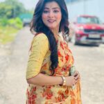 Nabanita Malakar Instagram - Ragini 🍁 #roopsagoremonermanush Monday to Sunday 8.30 P.M Sudhu matro #sunbangla @sunbanglaofficial @svfsocial #nabanitamalakar #nabanitamalakar09 #nabanitamalakarofficial Dassani 2 Studio