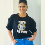 Naina Ganguly Instagram - Embrace the beauty of simplicity. 🖤💙