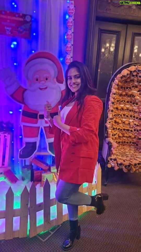 Naina Ganguly Instagram - Christmas isn't a season, it's a feeling. ❤️🎄