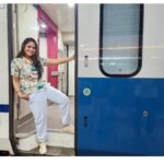 Naina Ganguly Instagram - A holiday is an opportunity to journey within. It is also a chance to chill, to relax. It is when I switch on my rest mode. 🚉 🌊