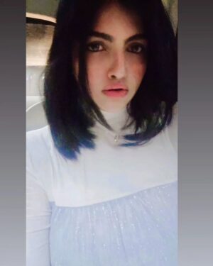 Naina Sarwar Instagram - Some Shimmy time is so must✨️