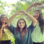 Nakshathra Nagesh Instagram – Pachakilis ❤️ #gogreen #mygirls #coincidentaltwinning Amethyst