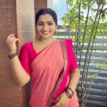 Nakshathra Nagesh Instagram – #beingsaraswathy 

Wearing cotton is so addictive!