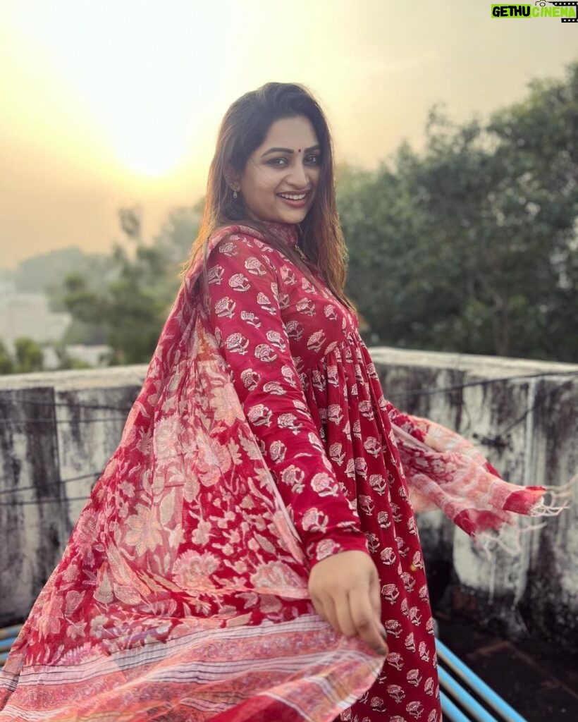 Nakshathra Nagesh Instagram - The most perfect and comfortable cotton anarkali ever! Thank you @vintageclosetofkamali for making my Diwali so beautiful ❤️