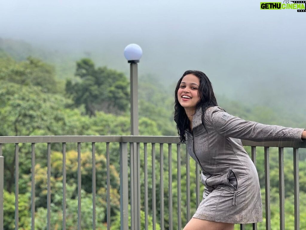 Nakshatra Murthy Instagram - My soul longs for deep forest greens 🌳 , grey laced sky …foggy wisps travelling by . ….. Happy soul 🧿☔️ Shot by my husband @vijayviruz 😘 ………. #nature #mist #fog #cynefin #nakshatramurthy Wild Planet -Bana Heights