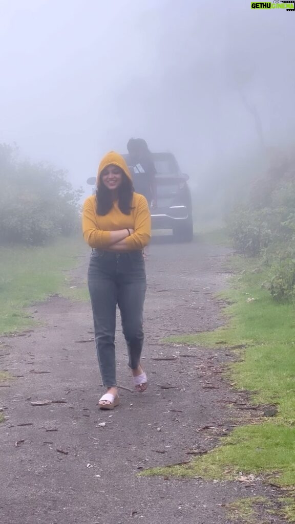 Nakshatra Murthy Instagram - The times I spend in these woods , The mist , in the nature are the times I feel most alive . It’s just my Go-To place forever ♾️ 🏔️🌬️🌫️❄️🌲