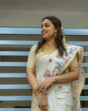 Nakshatra Murthy Instagram - Onam 2023 🌸

🪔സ്നേഹവും സമൃദ്ധിയും നിറഞ്ഞ ഒരു നല്ല വർഷം ആശംസിക്കുന്നു ❤️