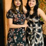 Nakshatra Murthy Instagram - Gathered around a table , storied are shared,,, memories are created & friendship is abundantly grown 🌃 ! And how could we miss the Mother Nature blessing us with an incredible night with rain and thunder!!! . Location @ignna.chennai Loved the ambiance 🪻