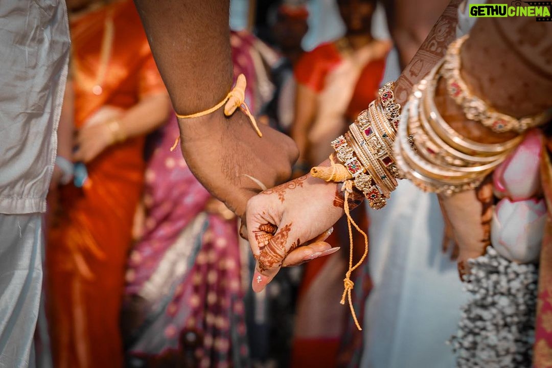 Nakshatra Murthy Instagram - Holding your hand ❤️ forever ♾️ . Shot by @momentousfotography