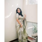 Nakshatra Murthy Instagram - Fiercely Feminine 🌿 ! . Saree from @swarnasaris Their new collections has to be on your wardrobe. It’s That good and beautiful 😻 . Pc @vasanthmaniphotography . Heel - @taaramitraofficial