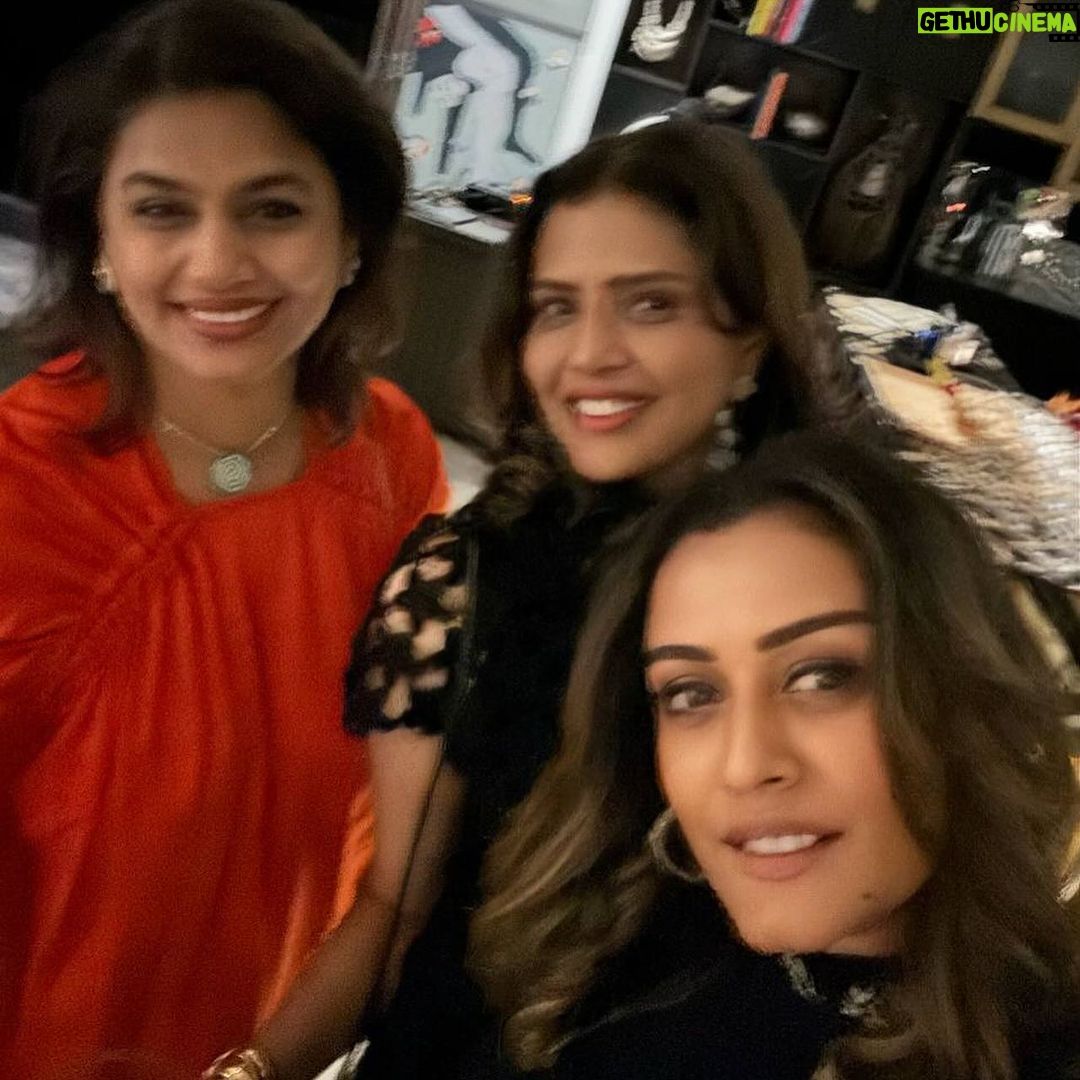 Namrata Shirodkar Instagram - Some fun evenings!! Happy birthday @vishnuraju1 on your big one! Many blessings🎂🥳🎉 @alwaysramcharan @shalini_bhupal @pinkyreddyofficial @upasanakaminenikonidela @meghanajrao @shobanakamineni @shriyasom @shriyabhupal @anindith @xavieraugustin @smireddy_14