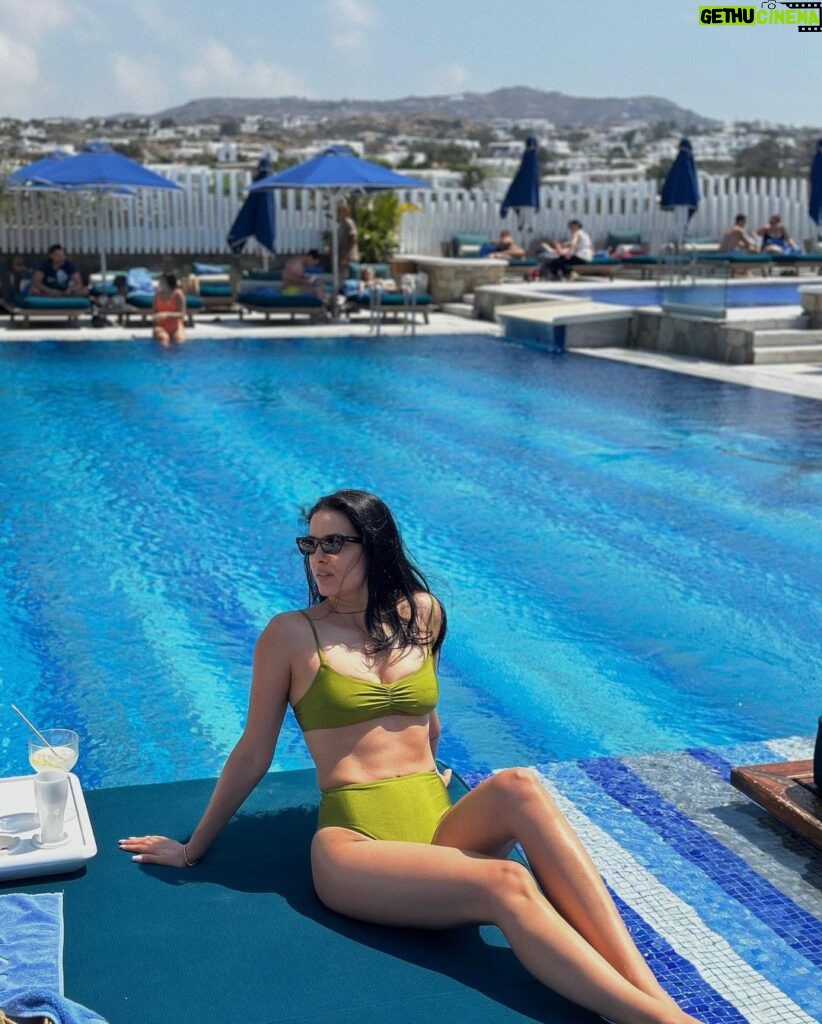 Natasa Stankovic Instagram - bikini behavior 💙☀ #sunkissedinmykonos 🇬🇷