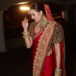 Natasa Stankovic Instagram – Living My Dream! ❤️

Infinite Joy as Hardik and I look forward to a Future of Endless Love.

It was absolutely magical to renew our vows in the presence of our family and friends. 

Thank you Abu Jani and Sandeep Khosla for making us feel like a Fairytale bride and groom.
@abujanisandeepkhosla @abujani1 @sandeepkhosla 

Stylist – @nikitajaisinghani 
Jewellery- @manubhaijewels 
Hair – @marcepedrozo 
Make up – @bymaniasha 
Drapper – @dolly.jain 
Photo –  @rahuljhangiani Raffles Udaipur