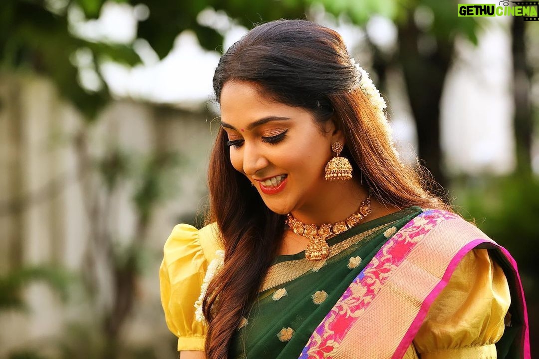 Natasha Doshi Instagram - Grateful for the simple joys, the quiet moments, and the journey that brought me here 💖✨ #GratefulHeart . . #NatashaDoshi #GratitudeAttitude #Mood #PhotoOfTheDay #AllSmiles #HappyHeart #HappyGirlsAreThePrettiest