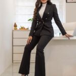 Natasha Doshi Instagram – Here’s to fresh starts, fierce dreams, owning every moment & always being resilient 💼
.
#bossgirlera #namaa #medicalaesthetics #skinclinic #chowpatty #laserclinic #hairclinic