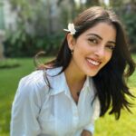 Navya Naveli Nanda Instagram - 🌼💚🌿