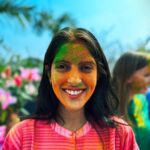 Navya Naveli Nanda Instagram - Haappyyyy Holi 🐰🌸💜