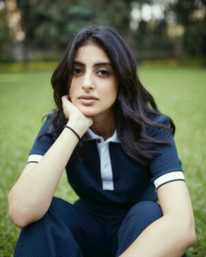 Navya Naveli Nanda Instagram - 💙
