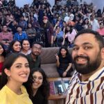 Navya Naveli Nanda Instagram - How this roadshow is going so far… #YouGrowGirl a @weareyuvaa roadshow empowered by @lorealparis @lorealindia 🚘❤️ #4 is @chakramm_ rejecting my creative shot taking ideas! @tanejamainhoon @yash_pise @shachilapasia @sound_of_incantations @soniab15 @chakramm_ @_gokulpillai @gokul1997 @kevinkennethlee Delhi, India