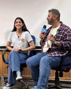 Navya Naveli Nanda Instagram - How this roadshow is going so far… #YouGrowGirl a @weareyuvaa roadshow empowered by @lorealparis @lorealindia 🚘❤️ #4 is @chakramm_ rejecting my creative shot taking ideas! @tanejamainhoon @yash_pise @shachilapasia @sound_of_incantations @soniab15 @chakramm_ @_gokulpillai @gokul1997 @kevinkennethlee Delhi, India