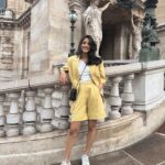 Navya Naveli Nanda Instagram - 4 cups of coffee down… 💛 @alliaalrufai @shubhangini_gupta @lorealparis