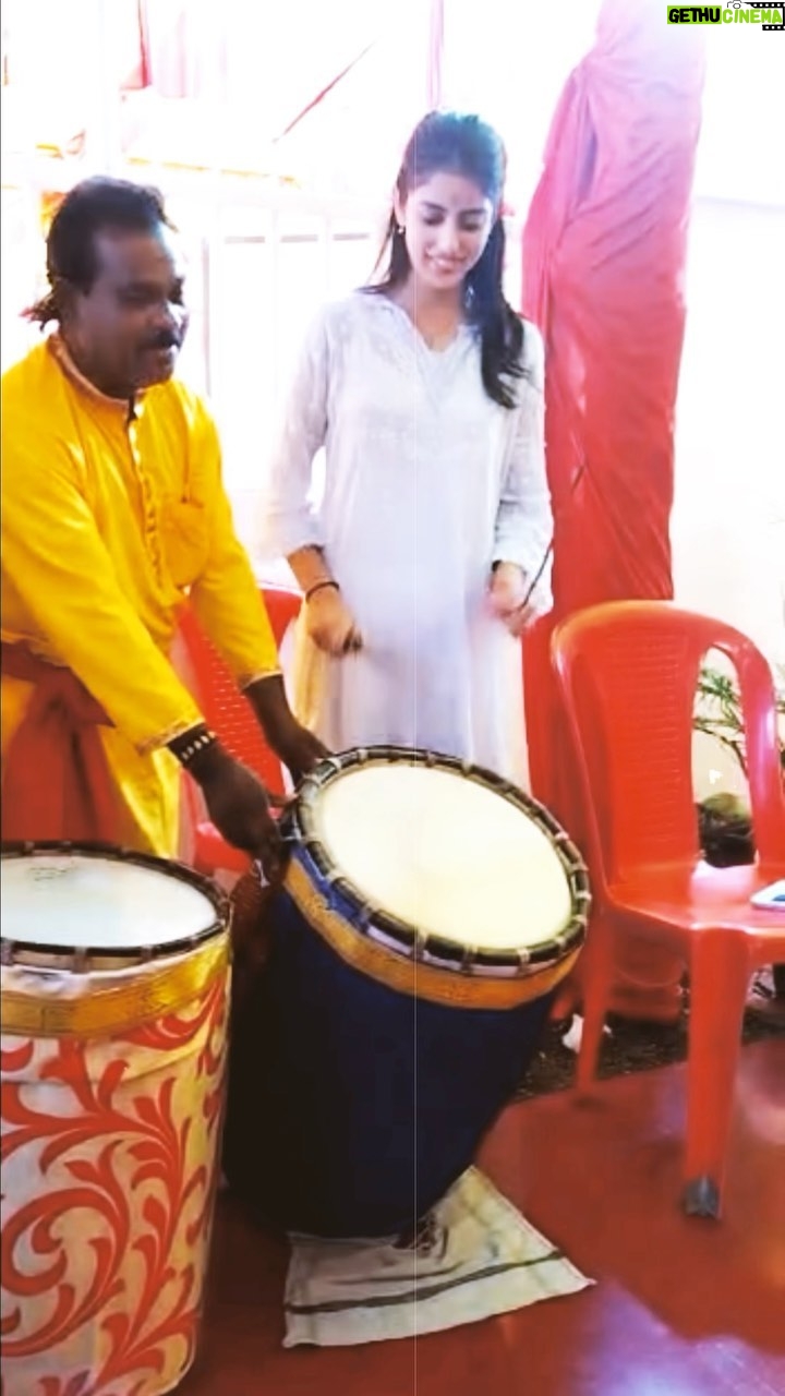 Navya Naveli Nanda Instagram - Subho Bijoya Dashami & “Joys Chat Pata Corner” 💫🍳 Bhopal, Madhya Pradesh