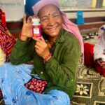 Navya Naveli Nanda Instagram - Success is knowing that your product truly did reach the hands you created them for in the first place ♥️ @aarahealth Location: Swachta Kendra, Indore 📍 Thank you to our partners @therisingworldfoundation for helping us bridge the gap in accessibility to health products for women in India. & now back to work….