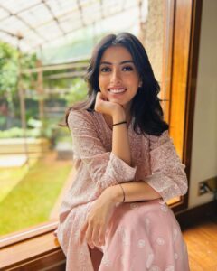 Navya Naveli Nanda Instagram - 🌸🌷🌺