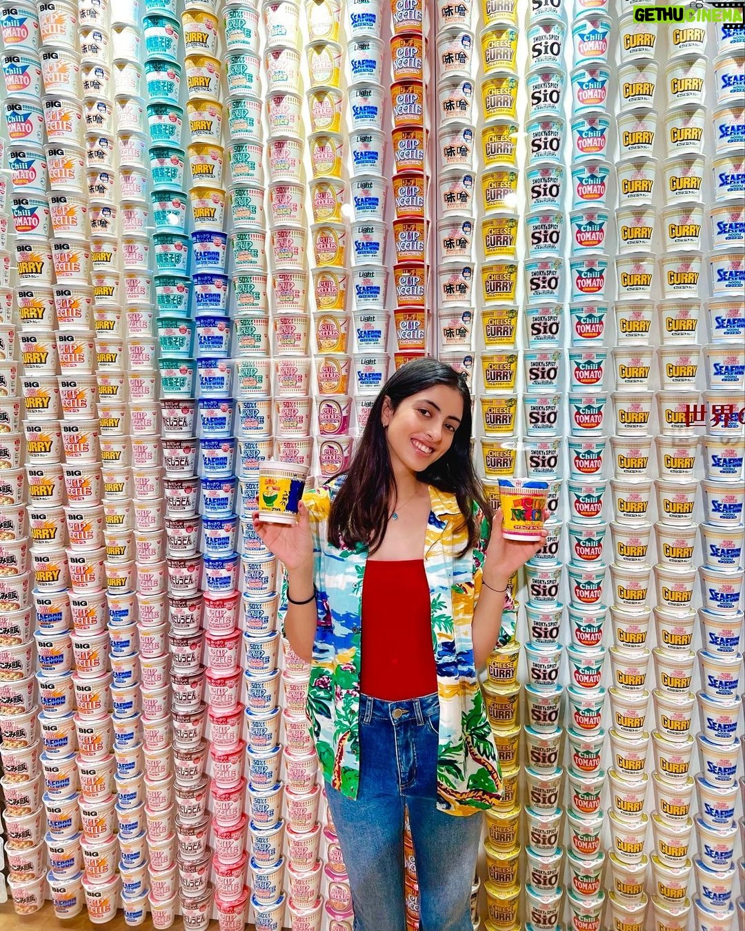 Navya Naveli Nanda Instagram - made some noodles today.. 🍜😋😻 My Cup Noodles Factory 我的合味道工作坊