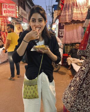 Navya Naveli Nanda Instagram - भोपाल ❤️