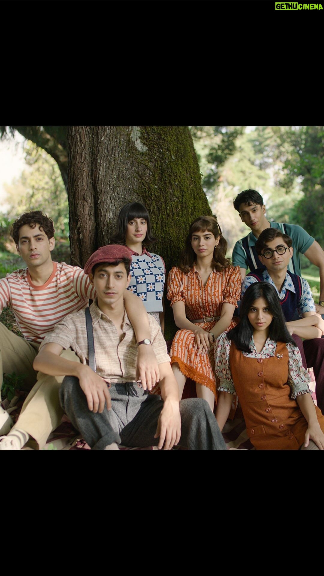 Navya Naveli Nanda Instagram - THEY’RE HERE!!!!! ♥️ The Archies by @zoieakhtar is coming soon only on @netflix_in 🎬 @zoieakhtar @reemakagti1 @tigerbabyfilms @ArchieComics @graphicindia @dotandthesyllables #AgastyaNanda @khushi05k @mihirahuja_ @suhanakhan2 @vedangraina @yuvrajmenda