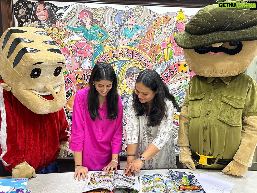 Navya Naveli Nanda Instagram - Pinching myself as I announce this partnership with Tinkle Comics ( @tinklecomicsstudio ) β₯οΈ From a reader, to now creating a whole new set of stories with them is a full circle π Excited to share what we have been working on very very soon; the same magical world of Tinkle, but with a little twist! Thank you to Preeti ( @preeti.vyas ) & the entire editorial team at Tinkle for making this happen. Stay tuned because our comics will be out end September! PS: Shoutout to Suppandi & Shambhu for supporting us tooo ππππ
