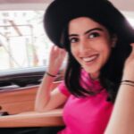 Navya Naveli Nanda Instagram - ☀️days!!!