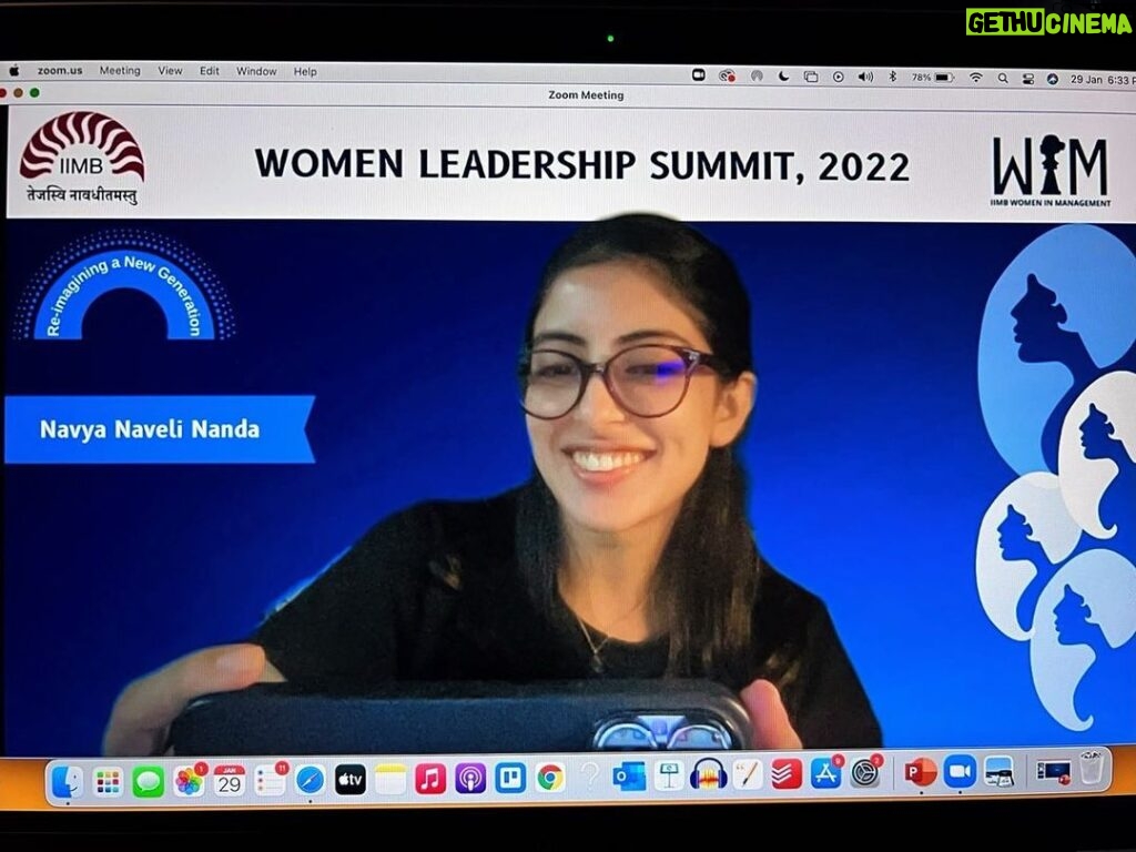 Navya Naveli Nanda Instagram - A fulfilling experience 💙 Thank you @wim_iimb IIM Bangalore for having us today at your Women Leadership Summit 2022! #EntrepreNaari takes IIM Bangalore 🚀 @madhuradasguptasinha