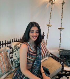 Navya Naveli Nanda Instagram - 🙋🏻‍♀️