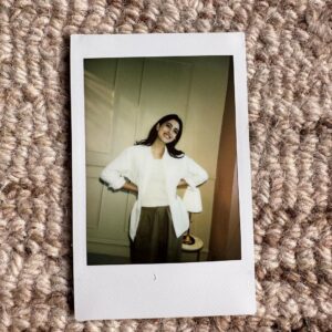 Navya Naveli Nanda Instagram - 😆🌻📷
