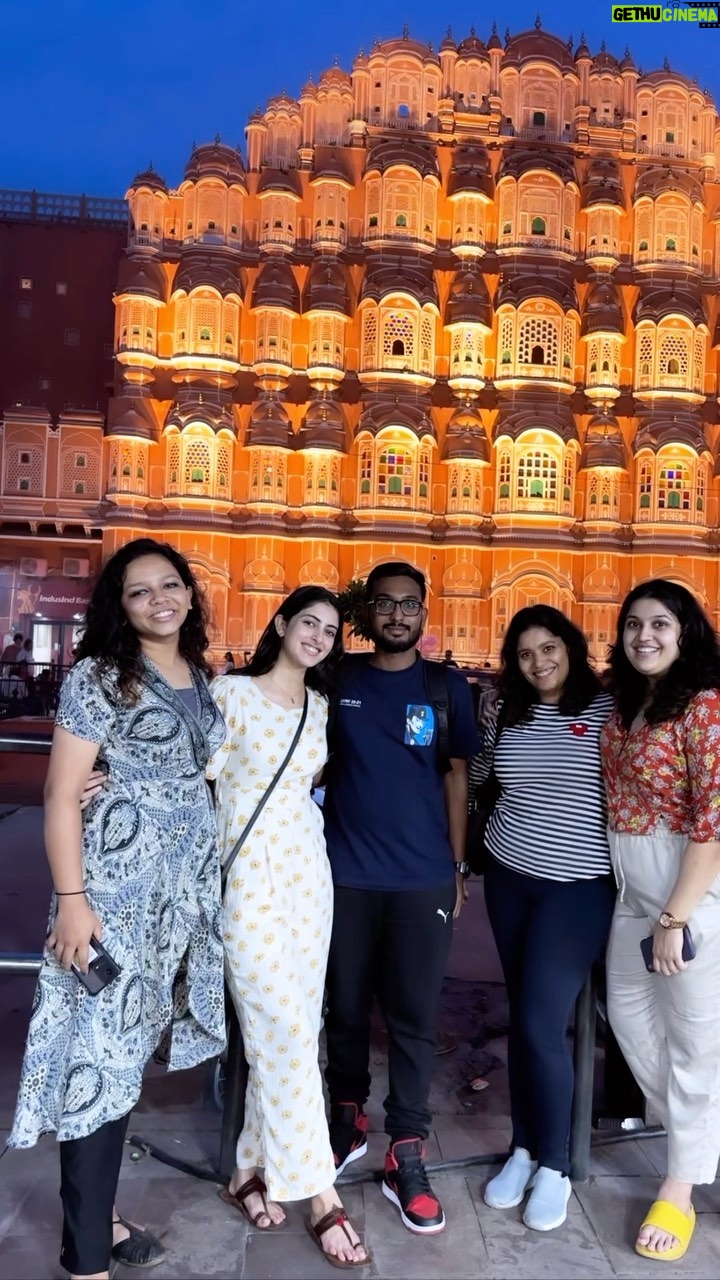 Navya Naveli Nanda Instagram - An evening in Jaipur 🩷
