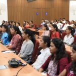 Navya Naveli Nanda Instagram - Honoured & excited to announce Nimaya’s (@futurereadynimaya) partnership with Mumbai Police (@mumbaipolice) to conduct an employability and placement linked training program for daughters of the police force. A special thank you to the Honourable Police Commissioner @cpmumbaipolice Sir and DCP @satputetejaswi Ma’am for their support and encouragement 🙏🏻 Mumbai, Maharashtra