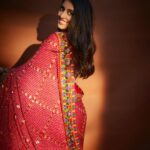 Navya Naveli Nanda Instagram - @abujanisandeepkhosla ♥️🌼✨ Photographed by: @kadamajay