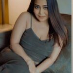 Neha Kakkar Instagram - JaaneJaan Movie Dekhi??