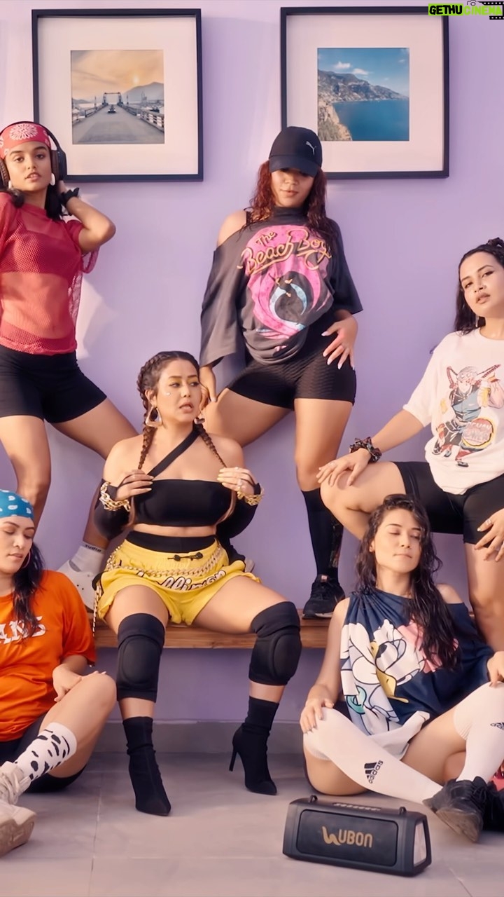 Neha Kakkar Instagram - #Lollipop MV OUT NOW π @nehakakkar @tonykakkar @pratikshamis @poeticrabbitmusic @adil_choreographer @prathhmesh @prathmesh.chaukekar @alokarbindthakur @amitkridey @ingrooves_india @aliza_shaikh_rimpy @ujwalgupta_dp @ubon_official @mann_ubon @sarkarroman @shake_entertainment @shakeandcut_post @oswin_cuts