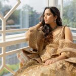 Neha Saxena Instagram - 🤎 MUA- @nandanisandha_ Outfit- @bawreefashions Jewellery- @jazzy_the_rentals 📸- @memoriaproduction 📍- @baliboo.official