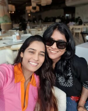 Neha Saxena Instagram - Brunch dates 🍲🥖
.
.
#brunch #foodie #sisters