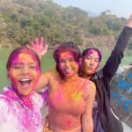 Nidhi Bhanushali Instagram - So grateful for this day to have repeatedly, with out fail, every year filled my life with joy and colours (literally). Happy Holi 🌈 Taking this opportunity to share this cute video @surfingindia & @shreyas__pawar made from last year’s holi. P.s. - Incredibly missing my family and friends back at home. This occasion will always be slightly incomplete without them by my side.