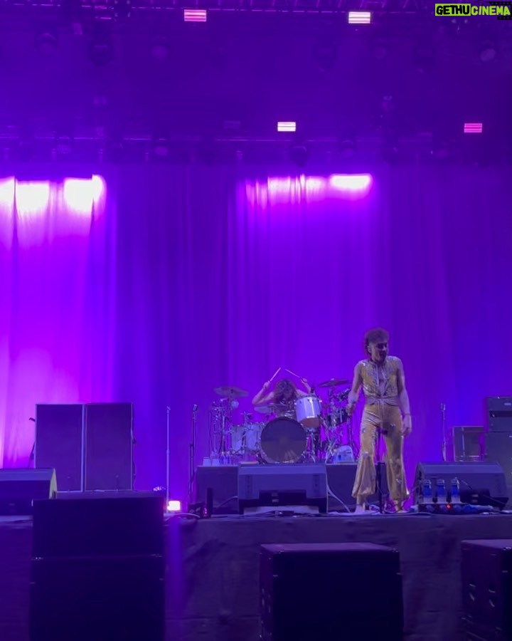 Nidhi Bhanushali Instagram - @gretavanfleet lit my love.